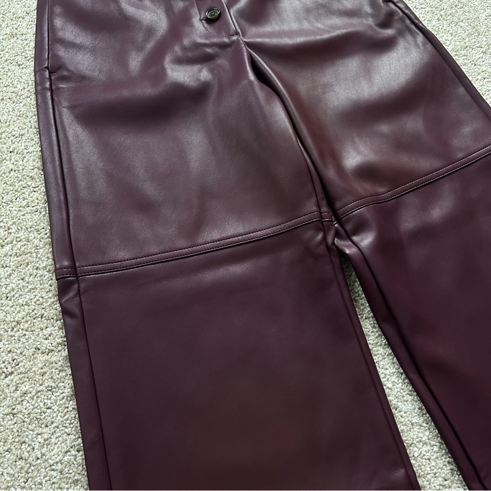 Banana Republic NWT Wide-Leg Ultra High-Rise Vegan Leather Pant Burgundy 4P - Picture 3 of 12